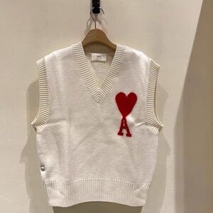 🚩steal authentic Ami Alexandre Mattiussi Cream Knit Vest with Red Heart